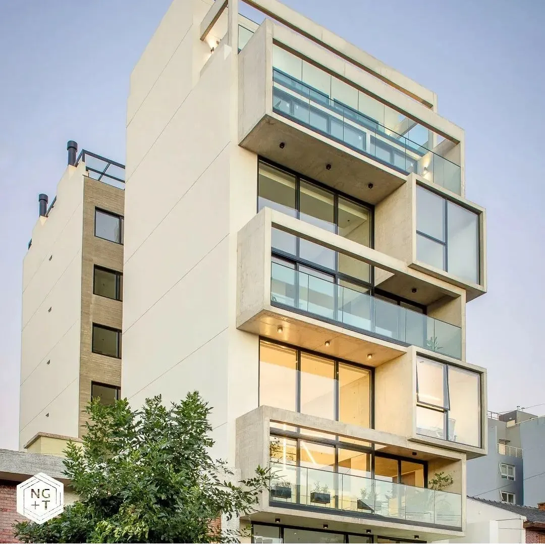 Obra en edificio - fachada vidriada 6