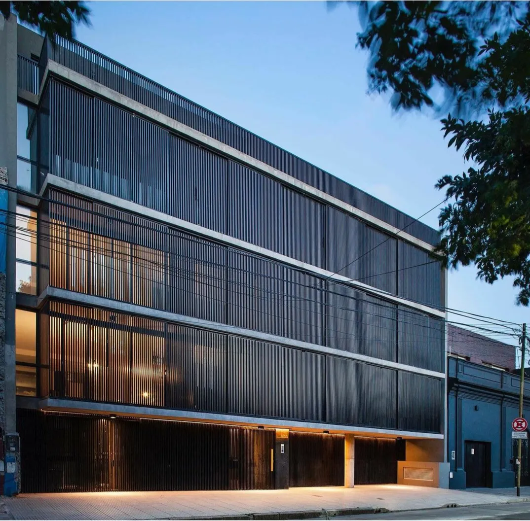 Obra en edificio - fachada vidriada 7